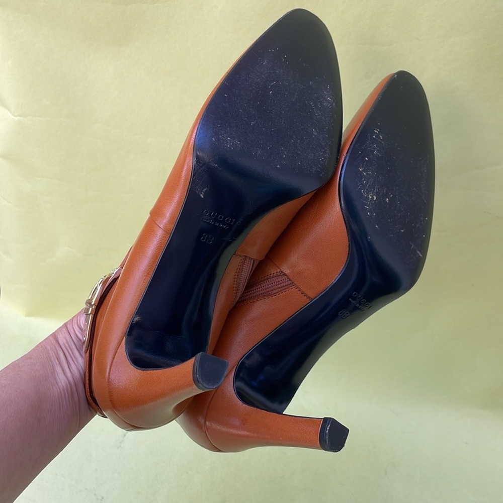 Vintage bright caramel/gold Gucci all leather booties with dust bag - Picture 13 of 15